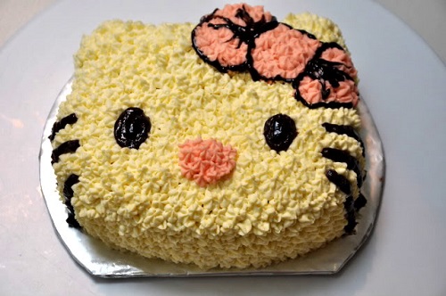 Bánh sinh nhật hình mèo kitty cho bé yêu