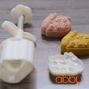 Khuôn nhấn lò xo 75g 1 mặt Thỏ thiên cung