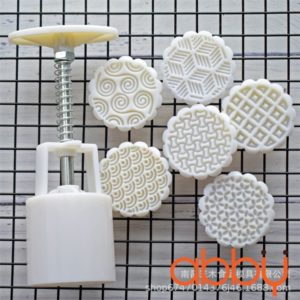 Khuôn nhấn lò xo 125g 6 mặt hoa văn hiện đại