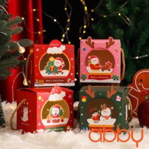Hộp giấy đựng bánh quy Giáng sinh 10x10cm (mẫu ngẫu nhiên)
