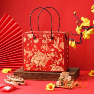 Hộp giấy có quai Hoa Xuân 18.8x9.2x16.8cm